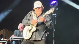 Hank Williams Jr. &quot;Waitin&#39; for the Bus + Kaw-Liga&quot; 07/21/23 Irvine, CA  Hank &#39;s Amazing ZZ top cover