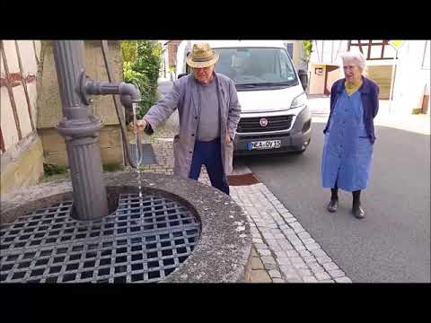 Der Dorfbrunnen in Ippesheim