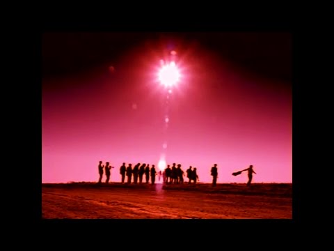 Videoclip de Luna Roja (SEP7IMO DIA) — Soda Stereo