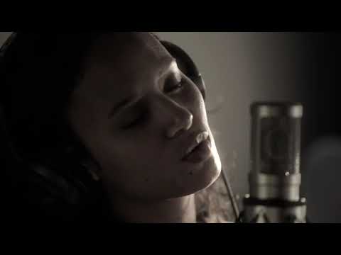 Pedro Moutinho e Mayra Andrade -  Alfama