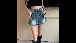 Piwonia - High Waist Washed Distressed Denim Shorts