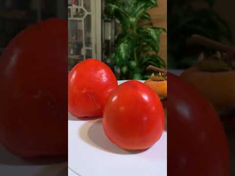 #Shorts| Hachiya and Fuyu Persimmons | Two different Varieties
