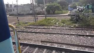 preview picture of video 'Rajyarani Express(22454) Unscheduled Halt In Sandila Railway Station'