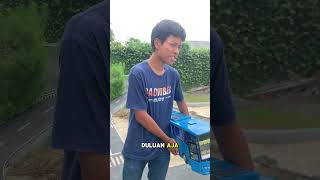 Download lagu Ribut gara gara mobil truk oleng dan bus Telolet! #kaluman mp3