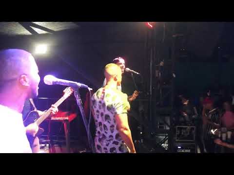 Quando a gente ama ( 4 Stylus )