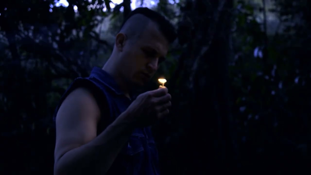 TRAILER OFICIAL