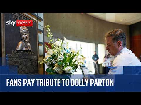 Fans pay tribute to Dolly Parton after her death aged 80