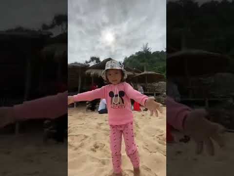 bermain di pantai watu lawang gunung kidul