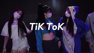 Download the video "Ke$ha - TiK ToK / Welshy choreography"