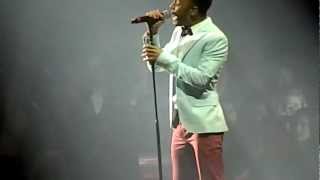 Marcus Collins singing Seven Nation Army at The X-Factor tour 2012- Manchester