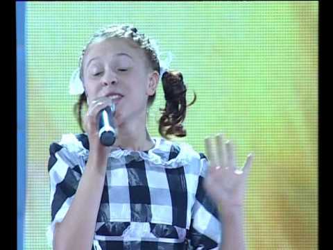 Street Magic at Slavyanskiy Bazar 2009 (day 2) - Snow White.avi