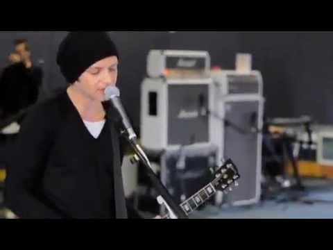 Music Bank: Placebo rehearsal footage for the album 'Battle For The Sun'