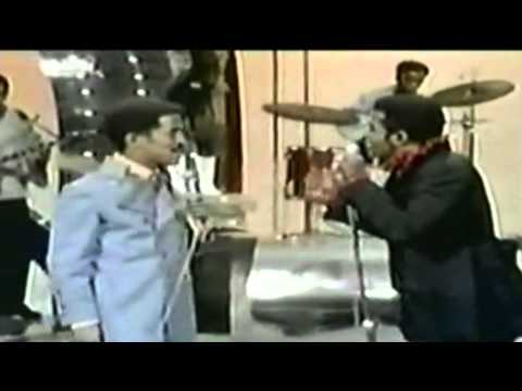 Sammy Davis Jr. does the Camel Walk (1960's aka the Collegiate Walk)