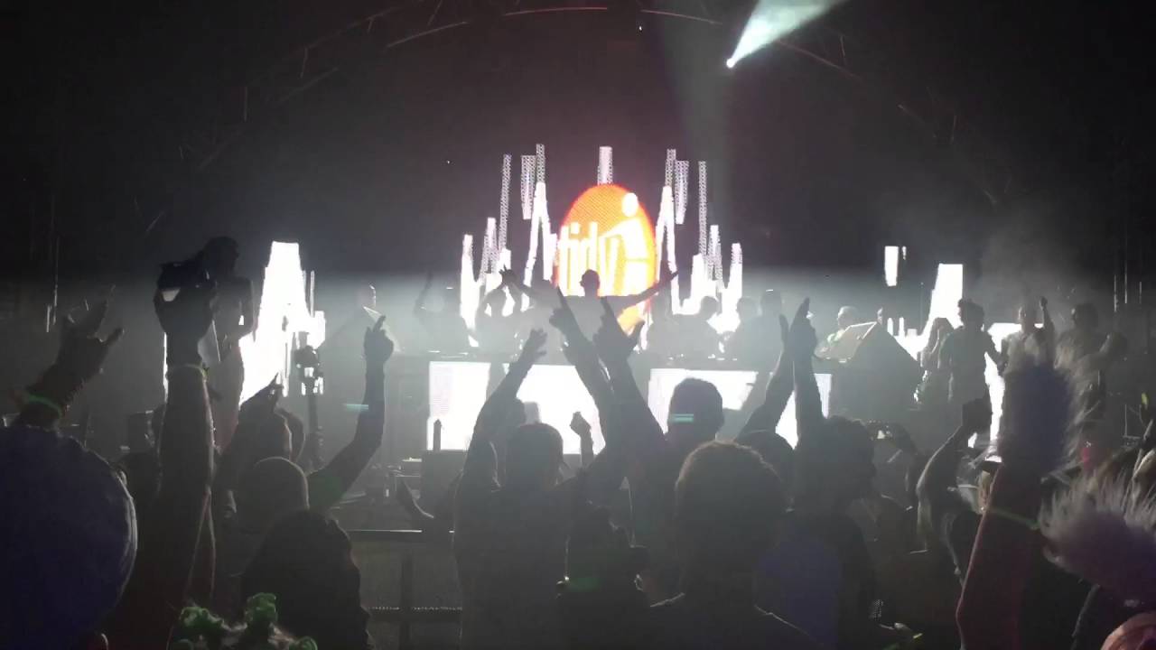 Tidy Weekender 21 final track