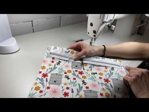 Making a simple zippered project bag.