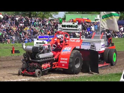 Modified 950kg @ Haßmoor 2016-05-16 Tractor Pulling by MrJo