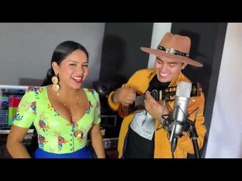 Carmencita Heredia y Jhon Adalid [CHINITO]