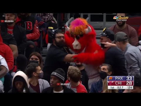 Bulls Mascot Wanted To Fight Devin Booker 😂