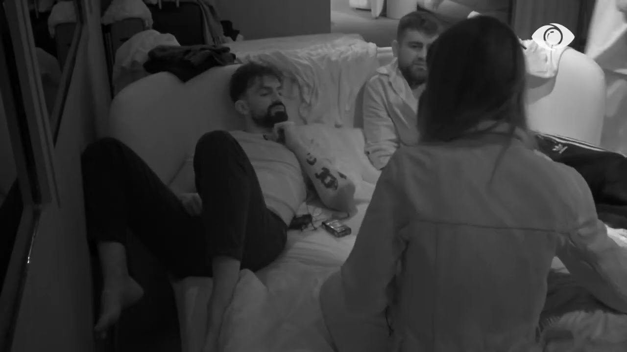 Pashë diçka te krevati i Rozanës.../ Jozi u rrëfen ëndrrën, Aldo i intriguar, Loredana: Pusho...