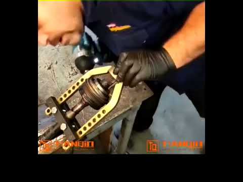 Auto joint disassembly tool--9 hole universal car cv joint puller tool