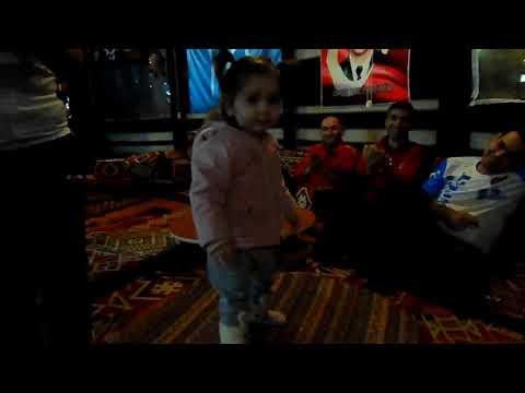 MİNİK ÜYEMİZ ZEYNEP'TEN ERİK DALI