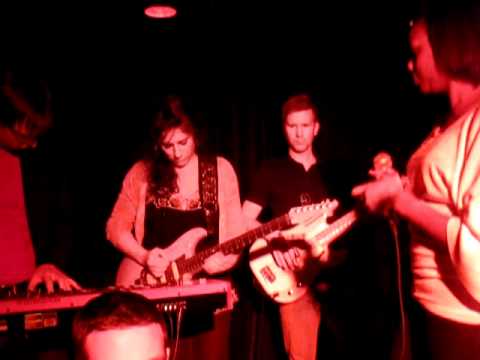 The Digs - Chain of Fools @ Cherry Cola [Toronto, Ontario (Canada)] (December 11, 2011)