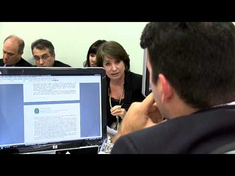 Procuradora lembra posição da UFPR sobre quadro em extinção