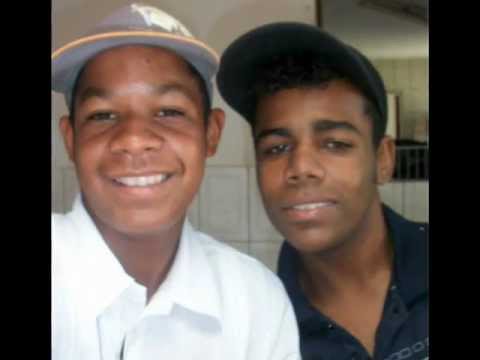 MELO DE MAXWELL ROOTS 2013