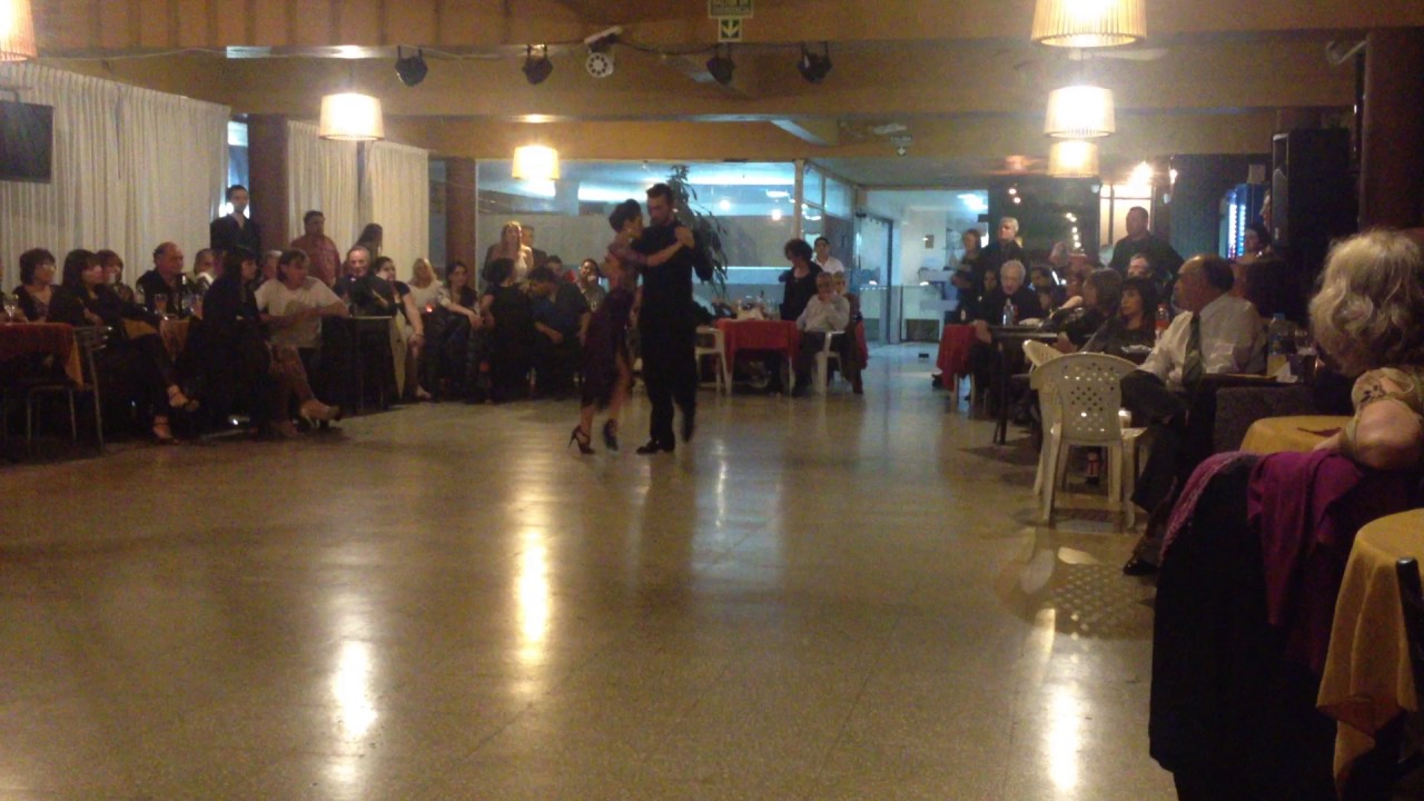 Diana Suarez & Horacio Herrera en Milonga Luna de Tango 1/4