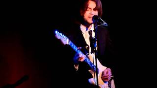 Fyfe Dangerfield - Faster Than The Setting Sun HD (Live in Paris, February 2011).MTS