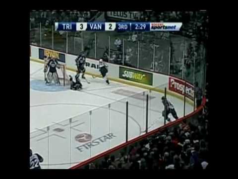 Lance Bouma Knees Tyler Schmidt - NO CALL.wmv