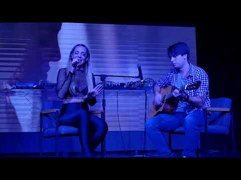 Вяра Атова на представянето на "Завинаги ти"