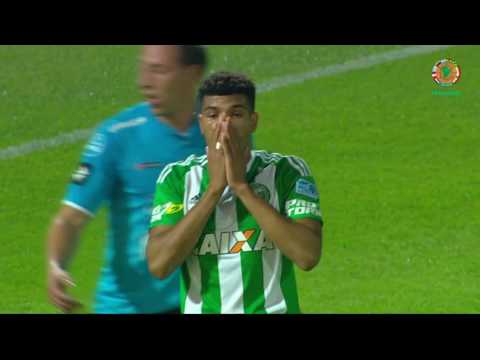 Coritiba revierte el marcador, gana en penales a Belgrano y clasifica