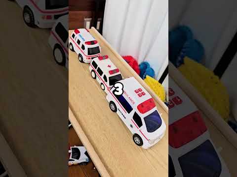 Ambulances attack on the Ultra Monsters #救急車 #ambulance
