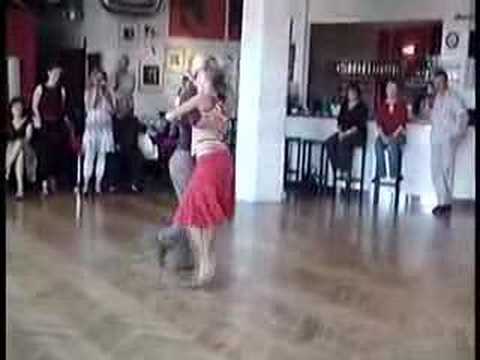  Andrea Misse  and  Javier Rodriguez  are  dancing  to  the  tango  "  El Trece  "