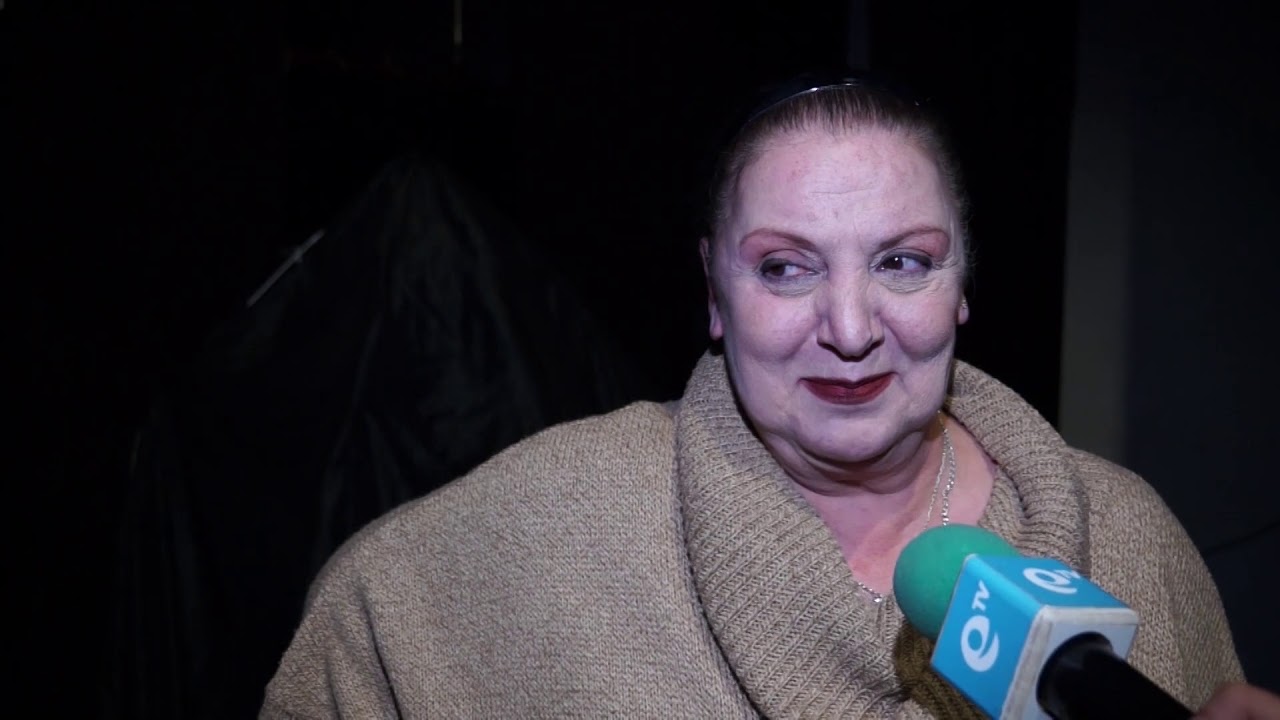 Какво означава да си 40 години на театралната сцена