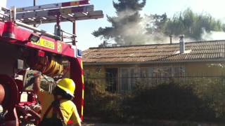 preview picture of video 'Incendio En Casa Habitacion'