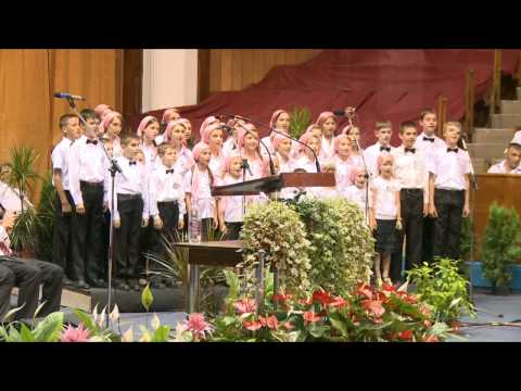 Corul copiilor interpreteaza cantarea 410 CMil