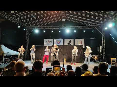 Mnozil Brass - AC/DC feat. Vivaldi (Kmochův Kolín 2025)