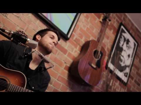 Use Somebody - Kings Of Leon (David Paradis live acoustic cover)