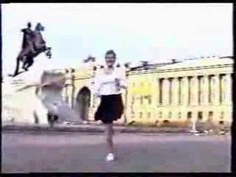 belle russe jupe courte