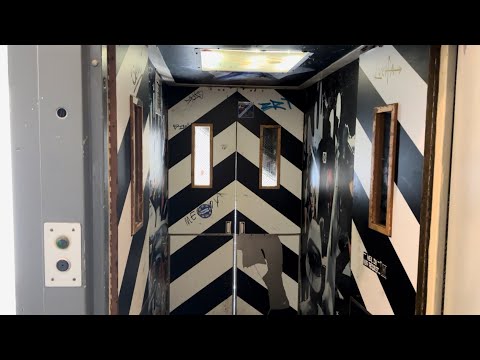 Amazing! Unknown Elevator from the 1960‘s in Berlin-Kreuzberg