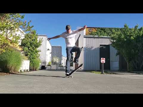 All no comply tricks done by Ray Barbee in Ban This, an homage to the pioneer and master! #NoComply