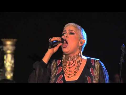 La Paloma. Eugenia León