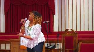 Kierra Sheard 