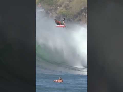 World record for biggest air on a bodyboard? 👀 ✅️🏅#bodyboarding #massive #trick