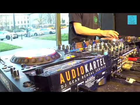 The Blue Oyster: Maciej Pietras / 28.04 / 19 - 20