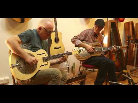 Robbie McIntosh & Michael Messer -  Buckets Of Rain Live at The North American Guitar