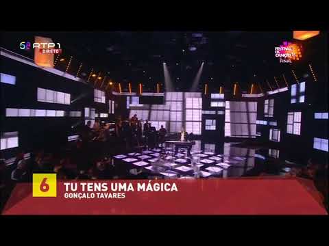 Gonçalo Tavares interpreta 'Tu tens uma mágica' na Final do Festival da Canção '15