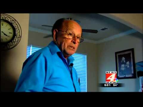 Buddy: Golden Retriever mix on death row